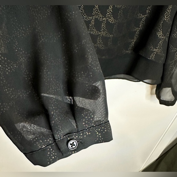 Maurice’s Double Layered Black W/gold Design Long Sleeve Sheer V-neck Blouse Med - Picture 8 of 10